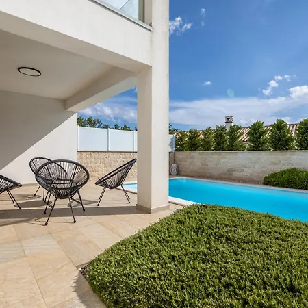 Aurelia 1 With Pool * Linardići